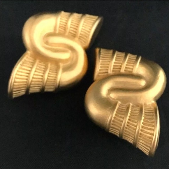 Vintage Givenchy Earrings - Picture 3 of 6